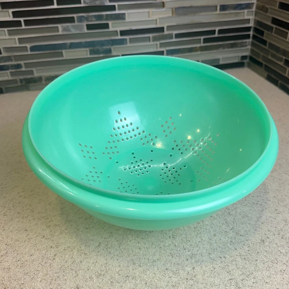 VTG Tupperware Jadeite Green Colander Strainer 339-3 Footed Starburst Retro USA